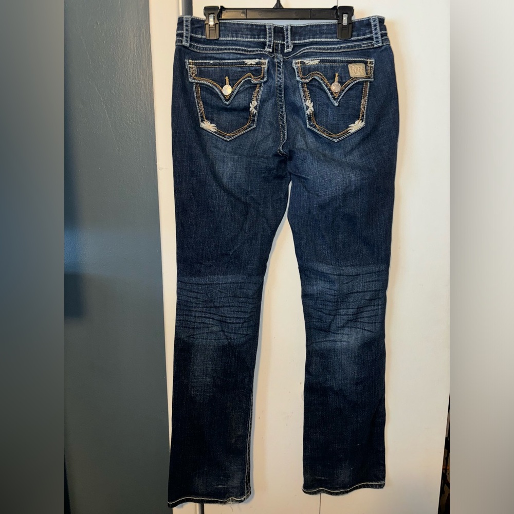 Dark Wash Women’s Jeans - Classic Back Pocket Detail